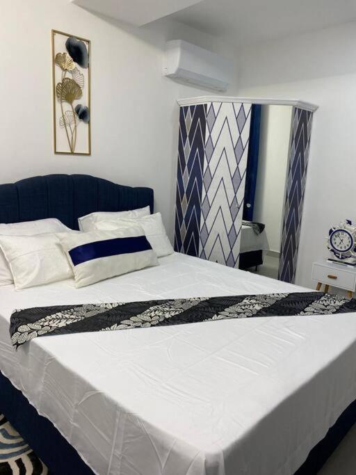 Stylish & Luxury 2-Bed Parkside Apart With Pool Vacoas-Phoenix Bagian luar foto